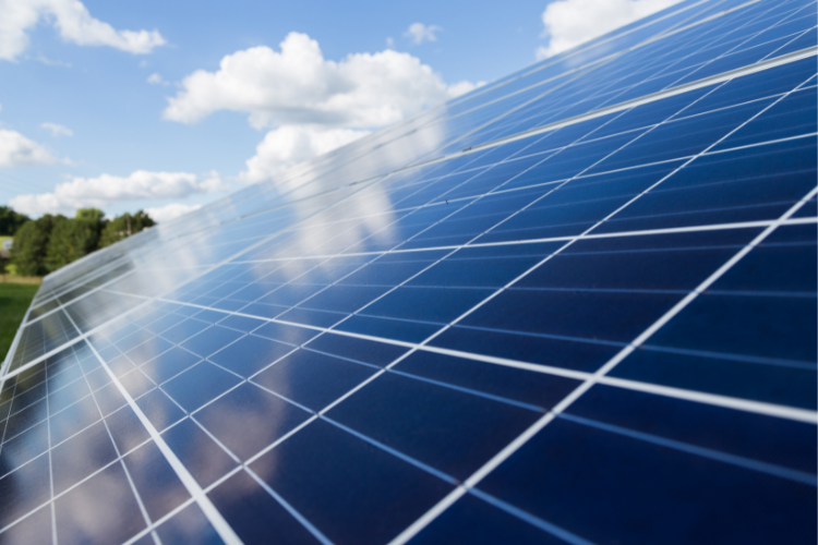 Solar panels installation - Maximising Sunlight: The Average Efficiency of Solar Panels